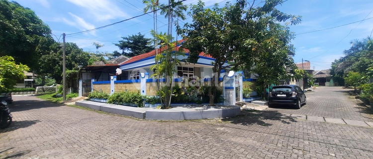 Rumah SHM Tengah Kota di Puri Anjasmoro, Semarang dekat Binus 1