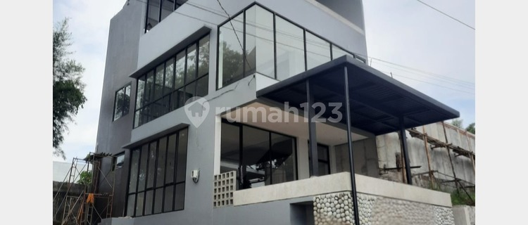 Ready-to-Use Commercial Space in Gajah Mungkur, Semarang near Kariadi Hospital. 1