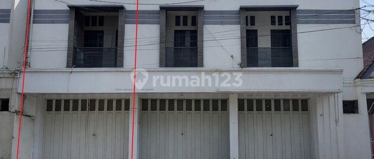 Ready-to-Occupy Shop House Suitable for Business 1