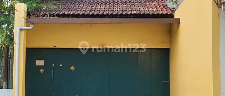 Ready-to-Use Shophouse Suitable for Business 1