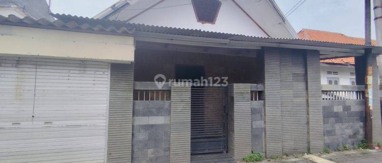 Rumah Siap Huni Dekat Alun alun Kota Tegal 1