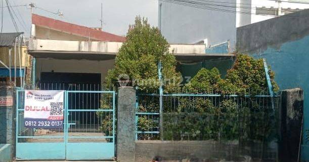 Rumah di Pusat Kota Depan Sekolah Pius 1