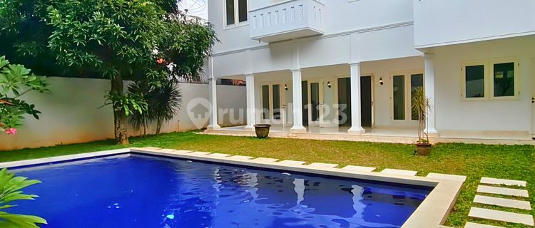 Murah & Jarang ada!!! Dijual Rumah Premium Siap Huni Dengan Design Classic Modern Serta Halaman Yang Luas di Cilandak. 1
