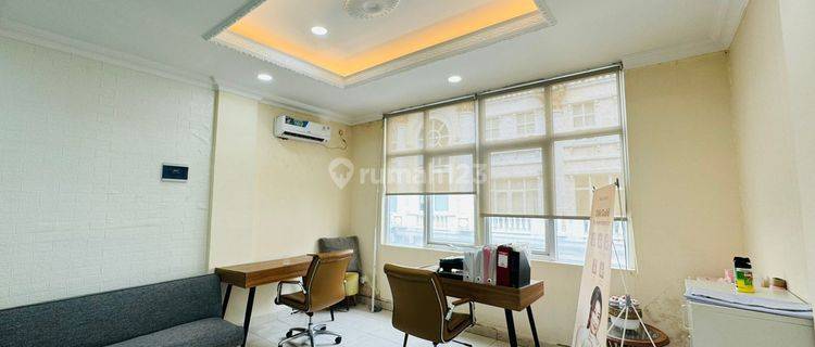 Dijual Cepat Rukan Semi Furnished di Tebet Sangat Cocok Untuk Kantor, Distributor, Klinik, Wellness 1