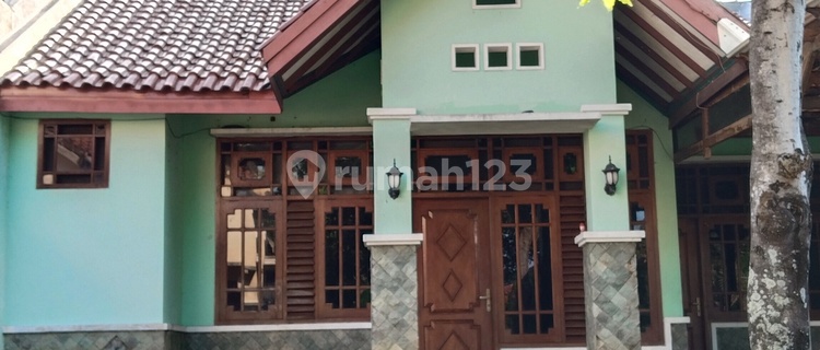 Disewakan Rumah Siap Huni Dan Bebas Banjir Di Lingkungan Elit Bsb City 1
