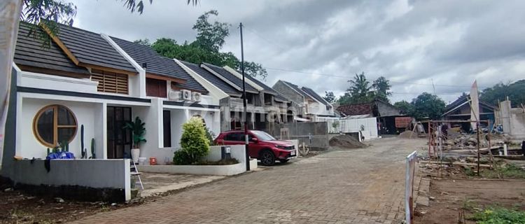 Rumah Minimalis Siap Huni Dekat Akses Utama Jogja Barat, Lingkungan Aman dan Cocok untuk Keluarga 1