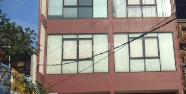 For Rent: Attached Shop House 3.5 Floors, Ready for Business at Green Ville, Bustling Location 1
