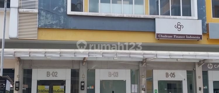 3 Lantai, Luas Tanah 85 m2, Summarecon Bekasi, Ruko di Bekasi 1