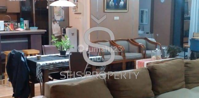 Rumah 3 Lantai Bagus di Jl. Bukit Indah Cihanjuang dekat pemkot Cimahi 1