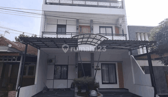 Rumah Furnished View Gunung Di Sentul City Cluster Besakih 1