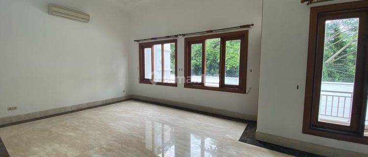 Rumah Mewah Intercon Puri, 3 Lantai, Ukuran 17x30 Sudah Renovasi 1