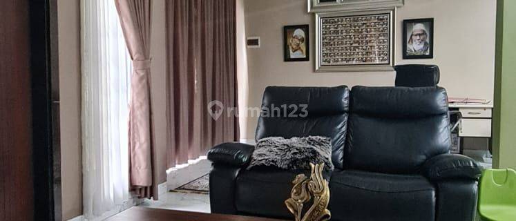 Dijual Rumah Mewah 3 Lantai Di Jl Dukuh Ceger Taman Mini Indonesia Indah (tmii) Jakarta Timur 1