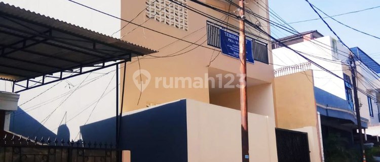 Selling Active Boarding House in Strategic Location at Rawa Belong 1