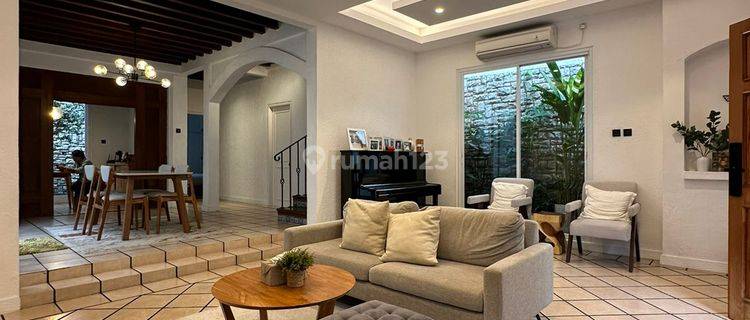 Rumah Idaman Siap Huni Dan Semi Furnished di Pondok Indah 1