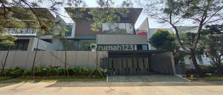 Rumah Modern Tropis Casablanca Sentul City 1