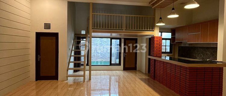 Newly Renovated Comfortable House Ready to Occupy in Cijagra, Bandung City 1