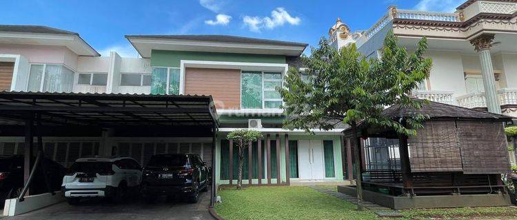 Di jual rumah cantik + swiming pool langsung huni di Grand Wisata  1