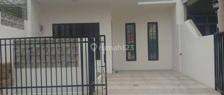 Di jual Rumah Bangunan baru di Graha Harapan bekasi 1