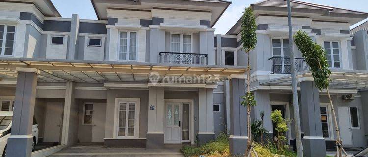 Di Jual Rumah Cantik langsung huni di Grand Wisata 1