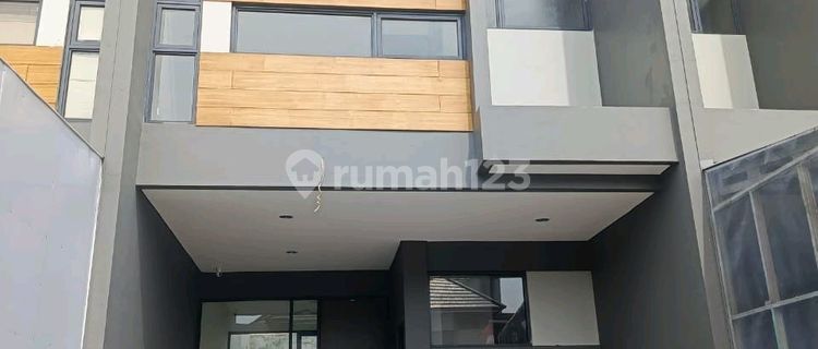 For Sale Fast, Fresh Shop House in Grand Wisata 1
