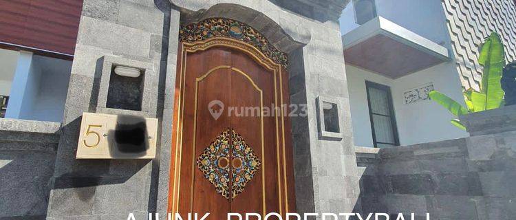 Vila Modern Luxury Hanya 400 Meter Ke Pantai Kuta 1