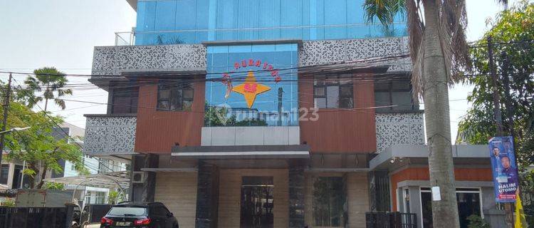 GEDUNG KANTOR DI JALAN MASKUMAMBANG LENGKONG KOTA BANDUNG  1