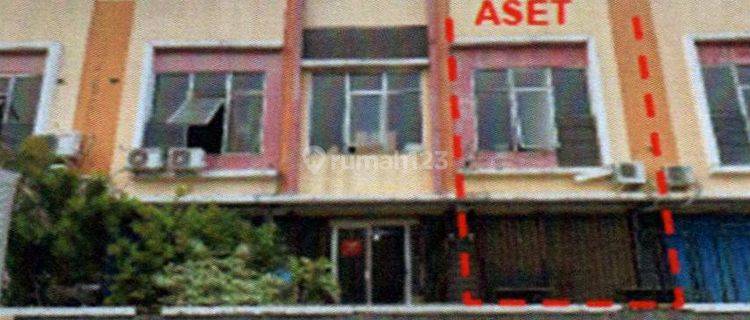 Ruko 3 Lantai Strategis di Simprug Garden Cikarang Timur 1
