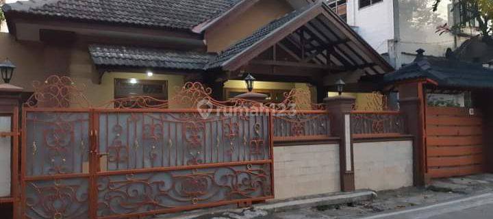 RUMAH PEGANGSAAN MENTENG JAKARTA PUSAT  1