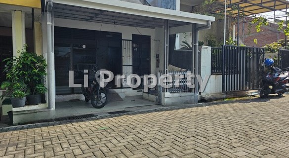 rumah Pederesan, MT Haryono, Tengah Kota, Semarang, di bawah NJOP 1