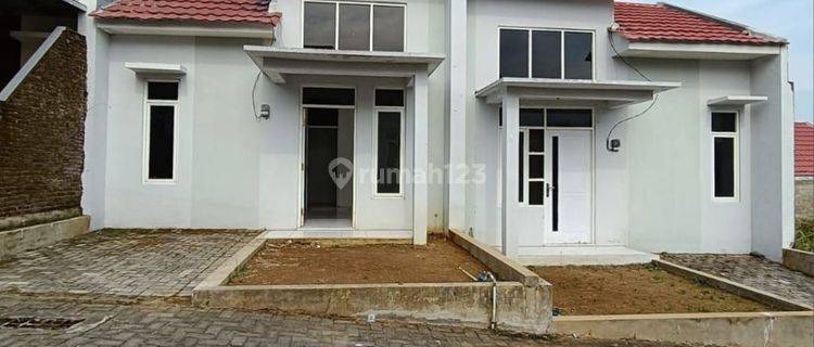 Promo Rumah Baru Minimalis Harga Baik Di Wagir Kabupaten Malang. 1