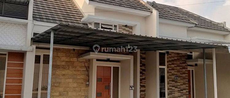 Rumah Ada Furniture Bagus Harga Bagus Di Junrejo Kota Batu. 1