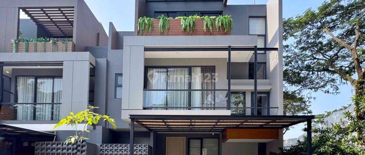 RUMAH 5 BEDROOM 3 LANTAI TERRAVIA ADORA LUXE  X 14 BSD DEKAT TOL  1