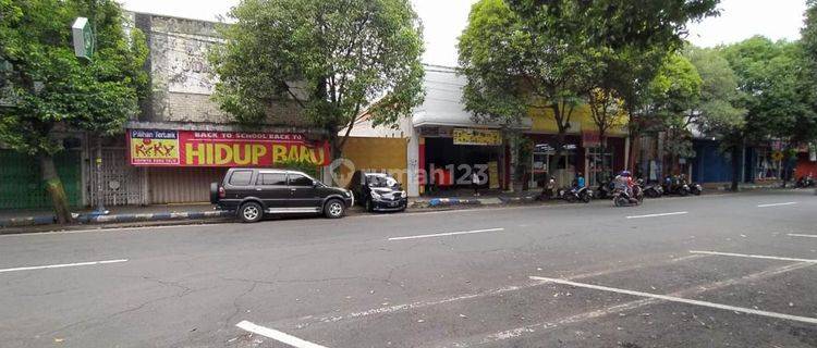 Dijual Cepat Rumah Usaha Lokasi Di Jl Ahmad Yani Jombang NT 1