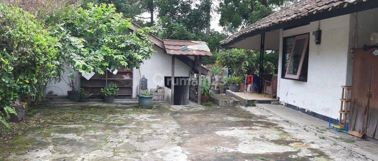 Rumah di Mainroad Setiabudi Bandung Dijual di Jl. Dr. Setiabudi 1