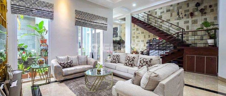 Rumah Mewah di Taman Permata Buana Ada Swimming Pool Luas 272m2 1