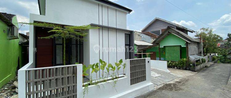 JUAL RUMAH SIAP HUNI HARGA 535 JT NEGO DI JAKAL KM 12 SLEMAN. 1