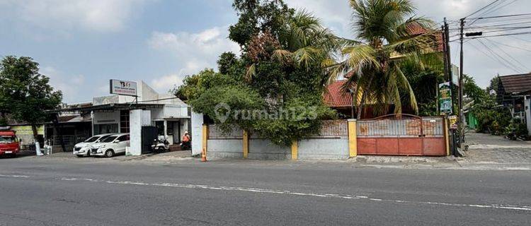 di Luas Buat Usaha Jln Tajem Maguwoharjo Jogja.strategis, Sleman 1