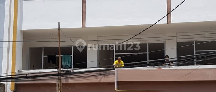 Good Neat Ready-to-Use Shop House in Tebet Area, Code 0022 Special Listing 1