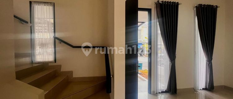 Dijual Rumah 2 Lantai di Area Strategis Citra Grand Cibubur CBD – SHM 1