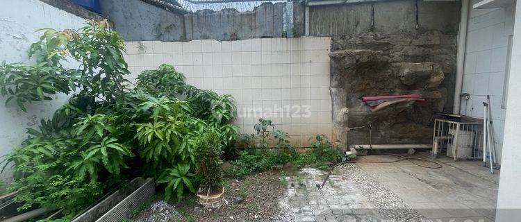 Rumah 1 Lantai Parkiran Luas Di Cipinang  1