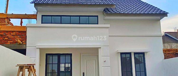 Rumah Desain Minimalis Modern di Medan Johor 1