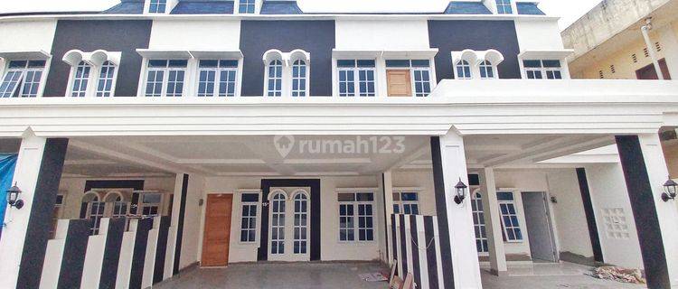 Last Unit Luxurious Classic Eropa Siap Huni Medan Kota 1