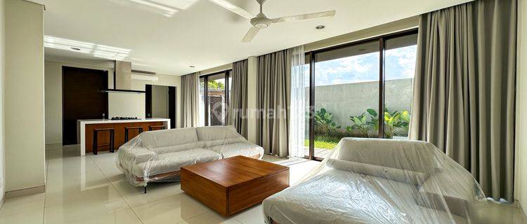 LUXURY 3 BEDROOMS VILLA NEAR BEACH AT CIPUTRA BEACH RESORT 1