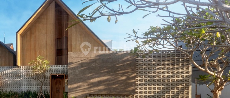 Brand New Modern 3 Bedrooms Villa For Rent At Ubud 1
