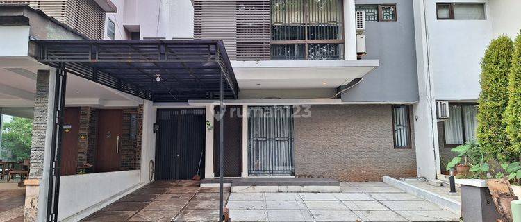 Disewakan Rumah Taman Telaga Golf Bsd. Sudah Renovasi. 4 Kamar Tidur Berikut Furnished. 1