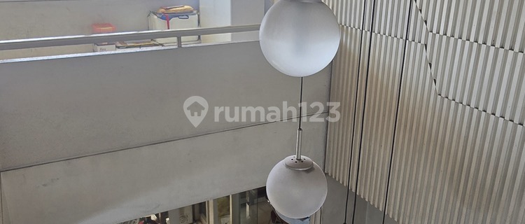 Murah ! Rumah Jalan Utama Bandung Utara, Bandung. Cocok Untuk Restoran - Cafe - Showroom 1