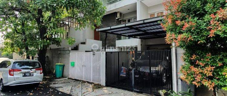 Disewakan Rumah Modern Furnished Di Pondok Indah  1