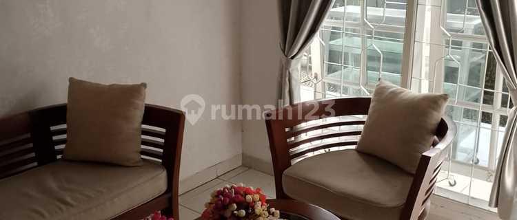 For Sale Active Boarding House Fully Furnished 9 Rooms, Kramat Jati, East Jakarta, 030 1
