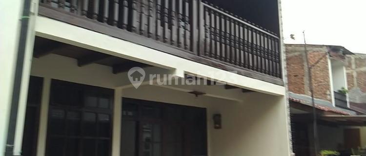 Dijual Cepat Rumah 3 lantai di Antapani Bandung 1