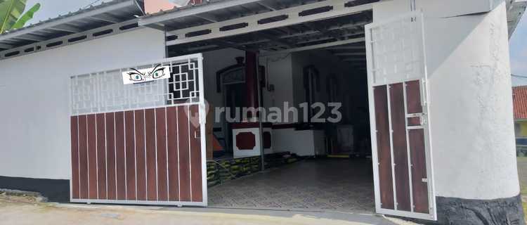 Rumah Villa di Cipendawa di Cipendawa, Cipanas 1